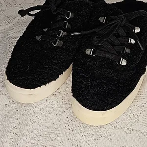 Lucky Brand Tolini faux fur sherpa platform black slip on cozy tennis shoes 7.5 thumbnail 4