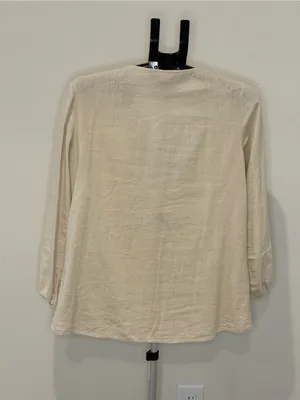 Isaac Mizrahi New York Linen Blend Beaded Neck Blouse Small thumbnail 3