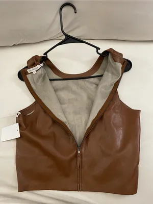 Good American NWT Faux Leather Sleeveless Shell Top Size 2 thumbnail 6