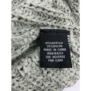 Womans Moon & Madison Medium Green Knit Pull Over Crew Neck Over Size Sweater thumbnail 4