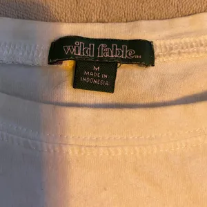 White Crop Top Size M thumbnail 2