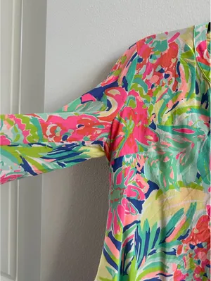 Lilly Pulitzer size M CASA BANANA Stacey TOP 100% Silk Blouse Floral thumbnail 3