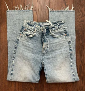 ZARA Jeans High-Rise Straight Leg Distressed thumbnail 2
