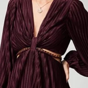 White House | Black Market NWT Sz 0P Burgundy Pleated Cutout‎ Maxi Dress w. Chain Orig Price $250 thumbnail 2