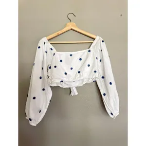 FARM RIO Blue Flower Embroidered White Long Bell Sleeve Crop Top Size Small thumbnail 3