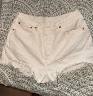 Levi’s Shorts thumbnail 1