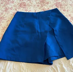 Blue skort thumbnail 1