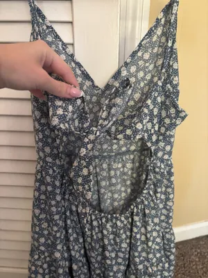 Dress thumbnail 3