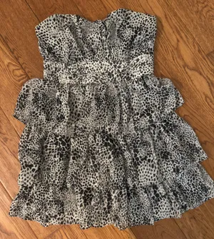 dress thumbnail 1