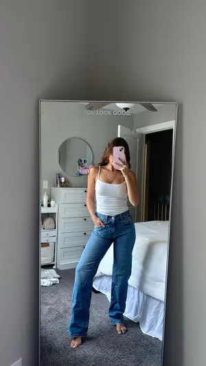 Levi’s Low Pro Straight Jeans thumbnail 2