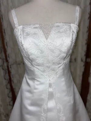 Pretty Vintage 90s Satin Split Skirt Wedding Gown thumbnail 3