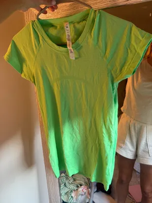 Lululemon Swiftly Short Sleeve thumbnail 1