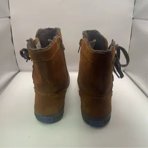 Keds Faux Fur Lined Boots with Bow Accent size 6 thumbnail 3