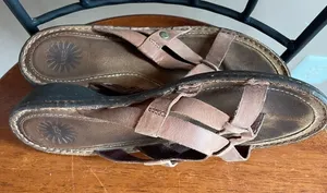 Ugg Lanni Leather‎ Sandals in Caramel Size 9 thumbnail 1