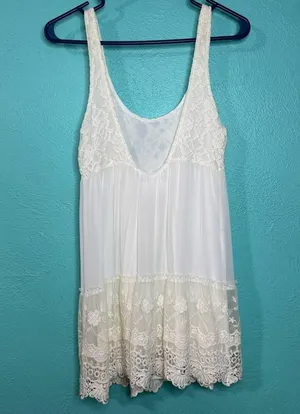 Abercrombie & Fitch Mini White Flowy boho dress thumbnail 5