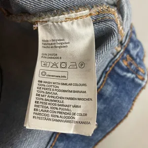 H&M Trucker Jean Jacket Women Size 4 Medium Wash Blue Classic Denim 100% Cotton‎ thumbnail 8
