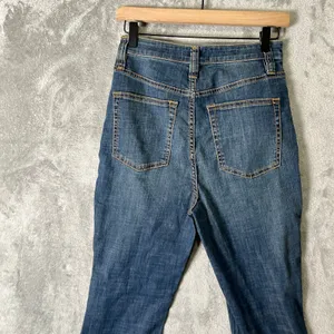 Free People High Rise Button Fly Flare Jeans‎ Boho Wide Leg Raw Hem 28 Rodeo 29” thumbnail 5