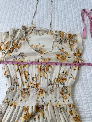 Love Crazy Women's M Cream Floral Smocked-Waist Mini Dress V-Neck/Ties Front thumbnail 7