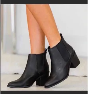 These Three Boutique black ankle boots size 6  thumbnail 1