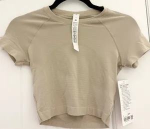Lululemon Swiftly Tech Cropped Short Sleeve 2.0 thumbnail 2