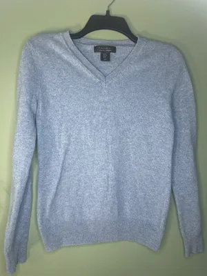 Tahari Women’s M 100% 2 Ply Cashmere Sweater Quiet Luxury Soft Minimalist thumbnail 1