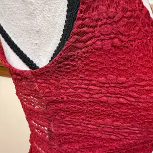Forever 21 | Burgundy Lace Crochet Scoop Tank size small thumbnail 3