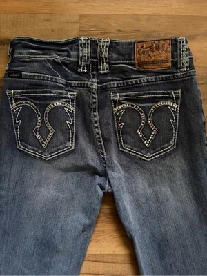 Cowgirl Tuff Co. Cowgirl Up mid rise bootcut flare embellished med wash denim jeans Sz 2 western thumbnail 6