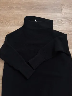 Free People Sweater Oversized thumbnail 4