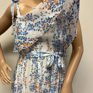 NWT Selfie Leslie Dress Floral Midi Dress with Tie straps & belt size 8 thumbnail 3
