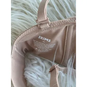 Skims Fits Everybody Strapless Bra Clay Size 30C thumbnail 6