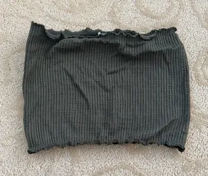 Ribbed ruffled green crop top thumbnail 1