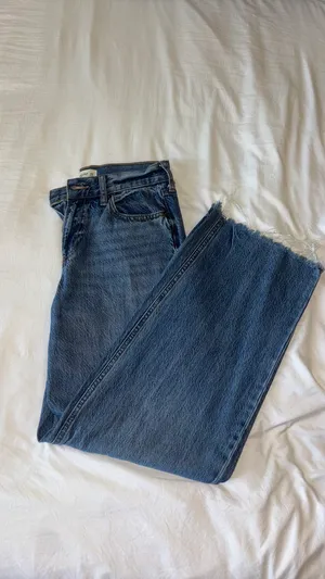 Abercrombie and Fitch blue jeans thumbnail 4