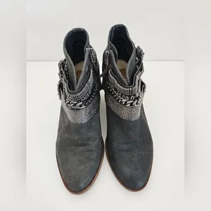 Dolce Vita Gray Suede Moto Ankle Boots Multi-Strap Buckle & Chain Details sz 8 thumbnail 4
