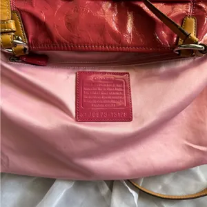 Coach Leah Patent Leather Signature Bucket Bag Tote thumbnail 14