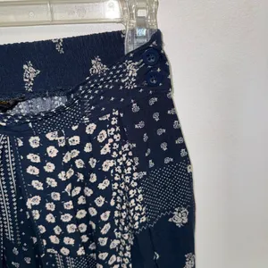 PRE-OWNED Pop England Blue Patchwork Culottes Wide Leg w/ Pockets Pants 1 thumbnail 10