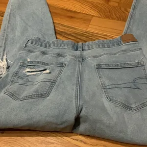 American Eagle Outfitters Light Blue Distressed Jeans thumbnail 6