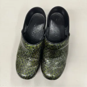 Sanita Green Croc Embossed Slip On Clogs Comfort Shoes Womens 36 Nursing Shoes thumbnail 5