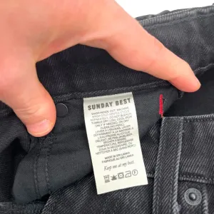 Aritzia Sunday‎ Best Zola Mom Jeans High-Waisted Tapered Denim Black Size 00 thumbnail 8