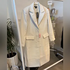 PrettyLittleThing Cream Trench Coat thumbnail 4