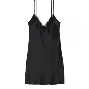 New VICTORIA'S SECRET Satin &‎ Rose Lace Mini Slip thumbnail 3