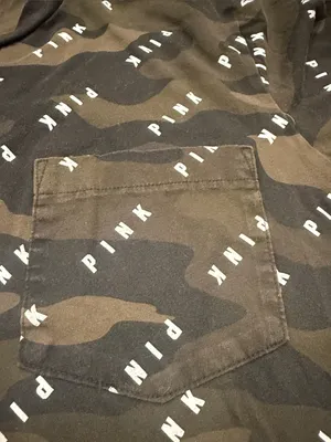 Pink Victoria’s Secret camo short sleeve shirt size xlarge . thumbnail 4