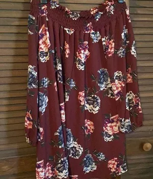 Pretty floral boutique tunic thumbnail 1