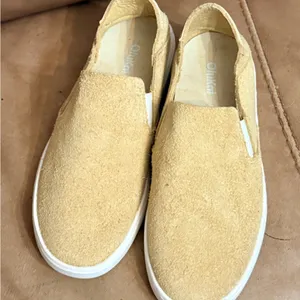Olukai Suede Slip Ons Tan Size 7.5 thumbnail 3