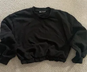 Zara black crop top. 
7 thumbnail 1