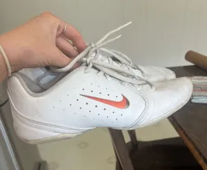 Nike Cheer White Shoes thumbnail 1