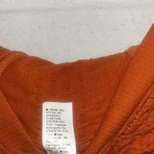 Athleta women’s flurry seamless cropped burnt orange hoodie thumbnail 4