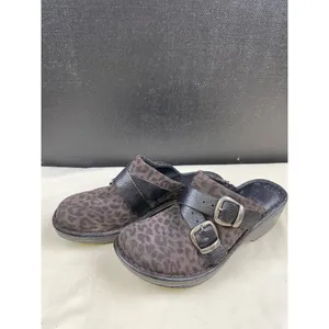 Born Women's Brown Leather Animal Print Clogs/ Shoes Size 7 SKU 4911 thumbnail 3