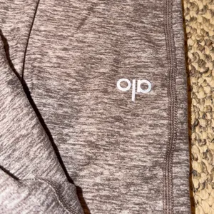 Alo Yoga High-Waist Alosoft Lounge Leggings thumbnail 3