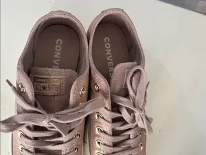 Converse Women’s Rose Gold Metallic Low Tops Sneakers Size 7 thumbnail 6