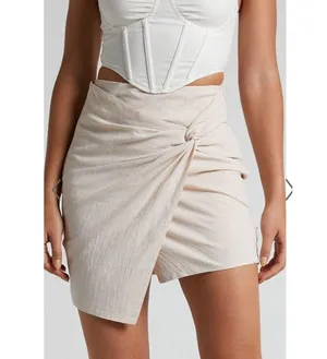 Showpo Kiandra Wrap Mini Skirt Womens Sz 4 Beige Knot Detail Side Zip Lined NWT thumbnail 2